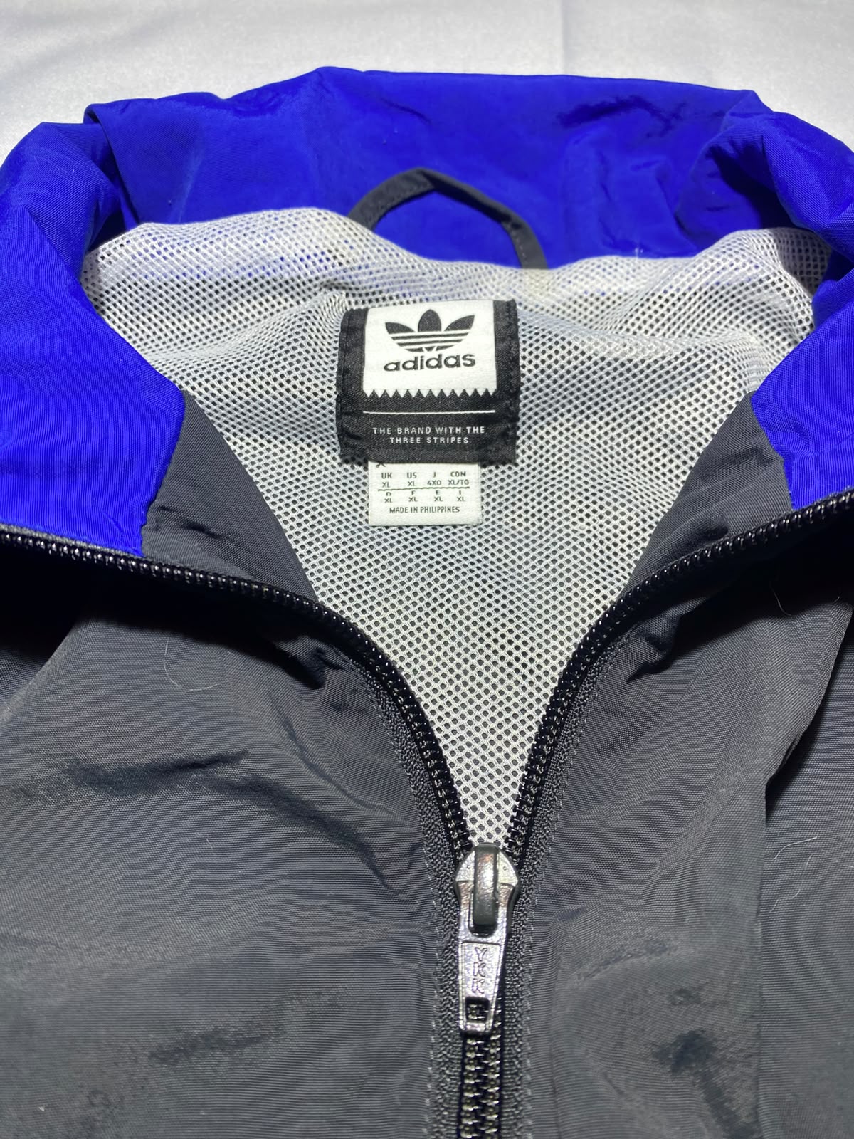 Adidas Originals Track Jacket - Etiqueta interior talla XL Made in Philippines