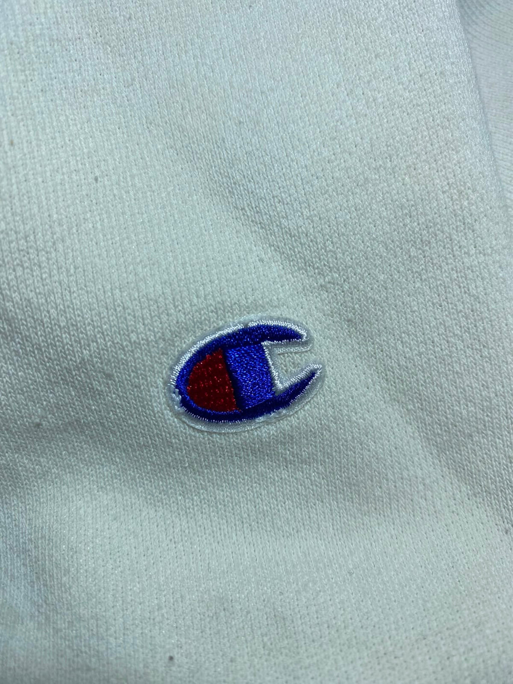 Champion White Hoodie - logo C bordado manga
