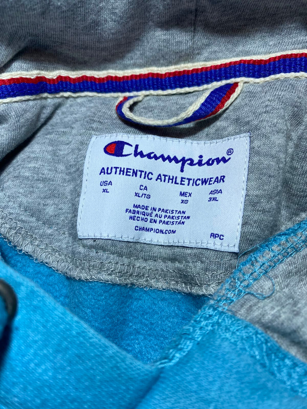 Champion Light Blue Hoodie - etiqueta talla XXL