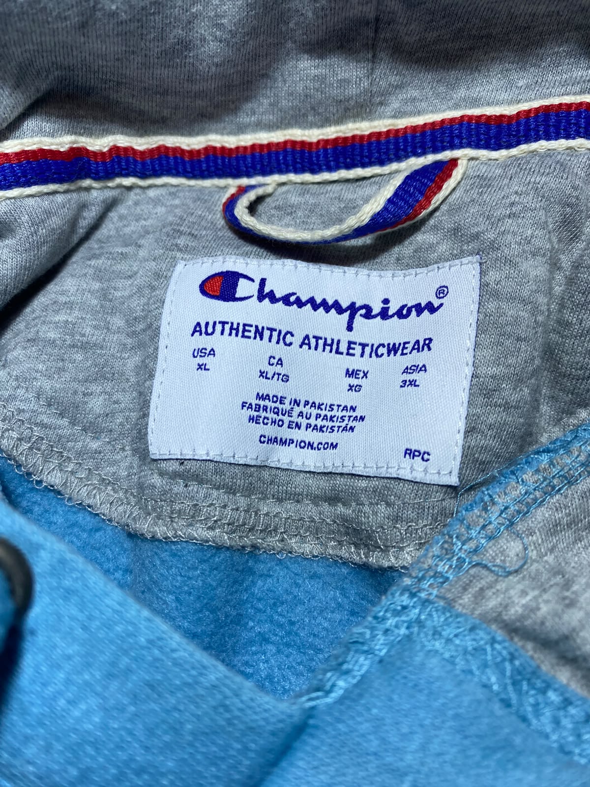 Champion Light Blue Hoodie - etiqueta talla XXL