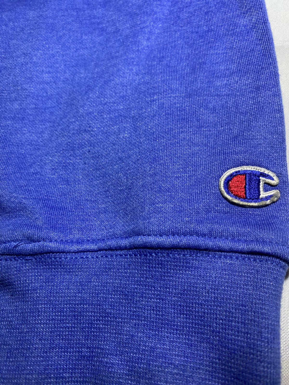 Champion Blue Crewneck - foto completa