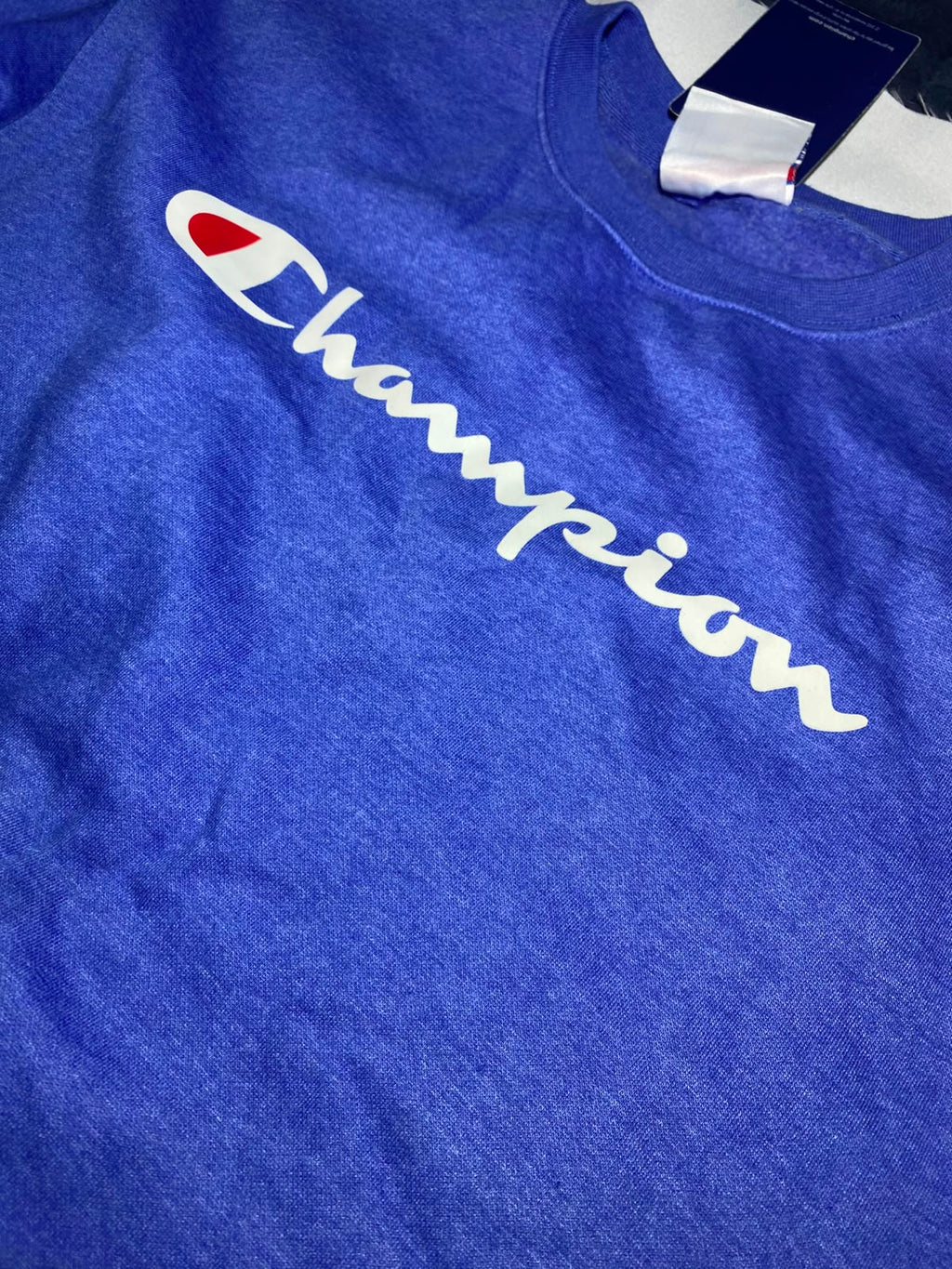 Champion Blue Crewneck - logo bordado manga