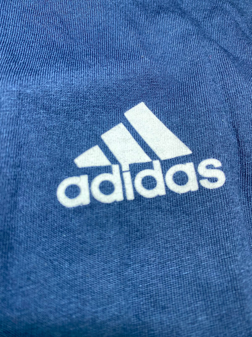 Adidas Golf Blue Tee - Detalle logo