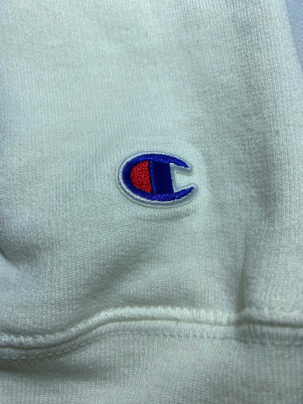 Champion White Zip Hoodie - logo C bordado manga